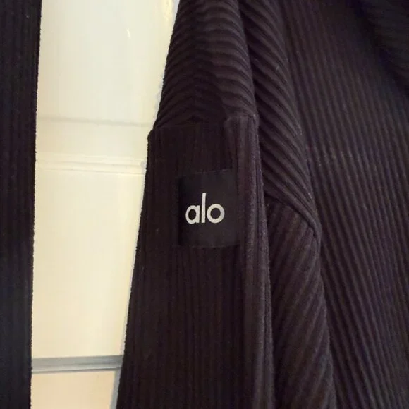Ribbed Black Women's Alo Sweatsuit, M - Picture 3 of 6